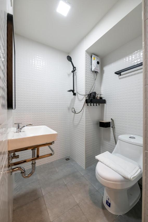C2 Phayathai Apartemen