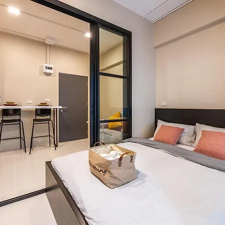 C2 Stay Phayathai Bangkok Exterior photo