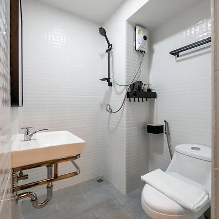 C2 Stay Phayathai Bangkok Exterior photo
